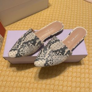 Steve Madden Snake print mules